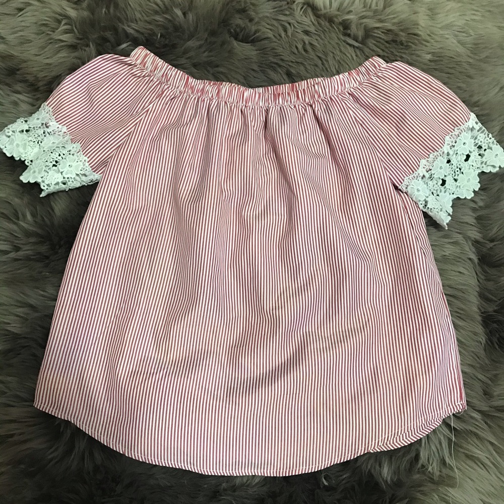 Roommates Off Shoulder Lace Trim Pinstripe Top, L